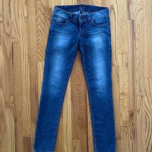 Low rise Guess Jeans (size 27)
